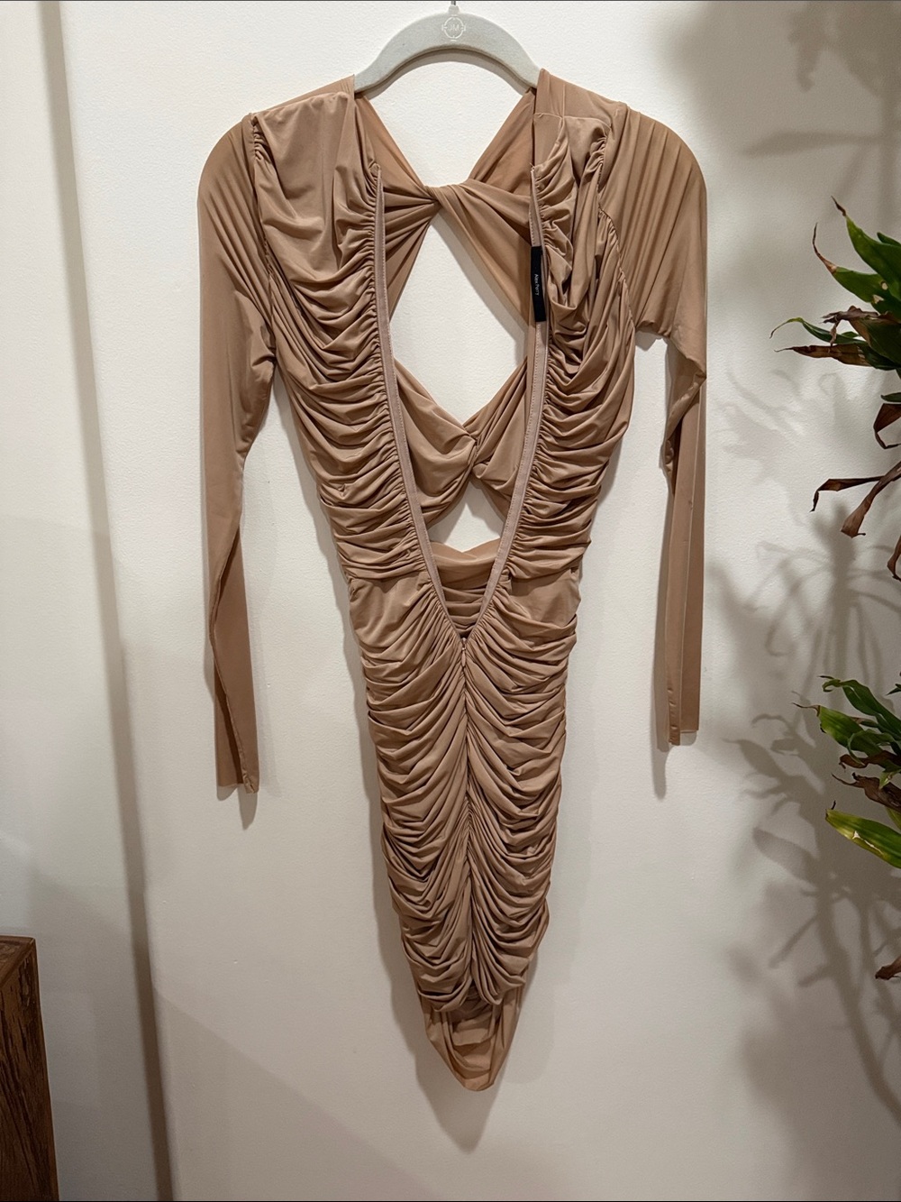 Alex Perry Twist Front Ruched Cutout Bodycon Dress - Picture 4 of 6